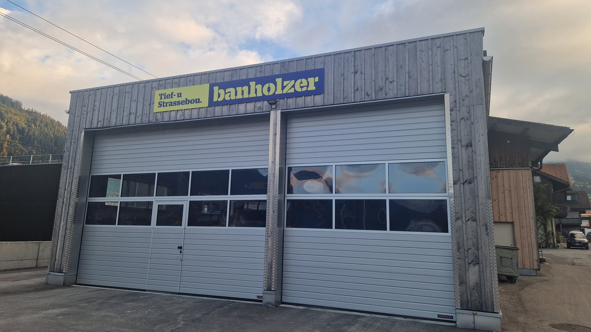 Hauptsitz in Lenk – Expansion nach Zweisimmen